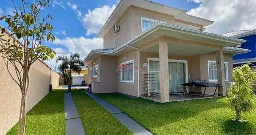 Casa à venda com 4 suítes dentro de condomínio em Caravelas Búzios