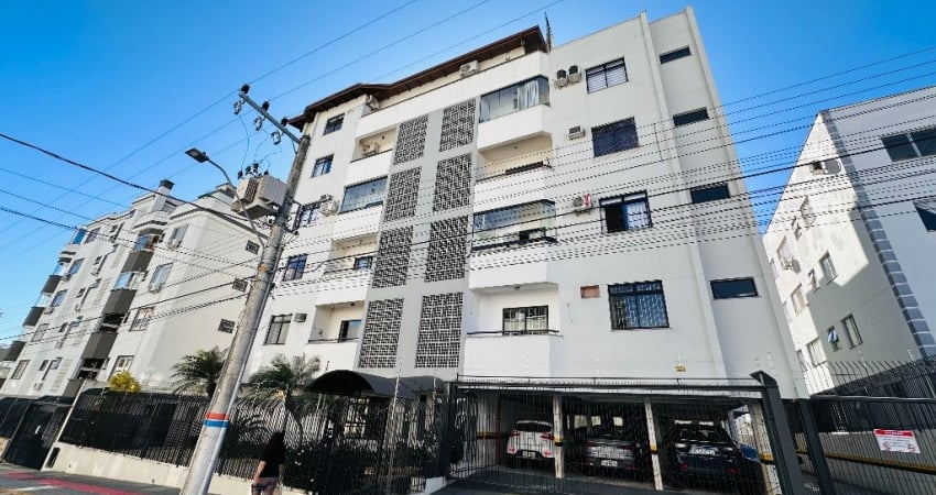 Oportunidade! 2 dormitórios com suíte + elevador + garagem coberta.