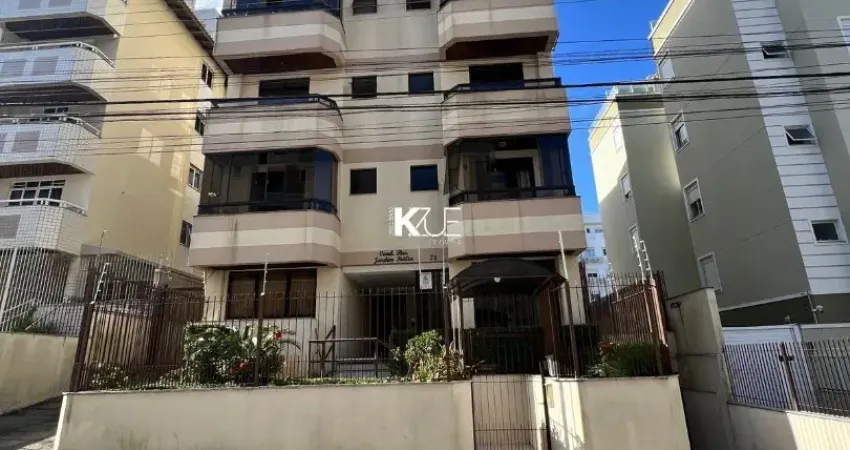 Apartamento com 3 dormitórios sendo 1 suíte no bairro Abraão!