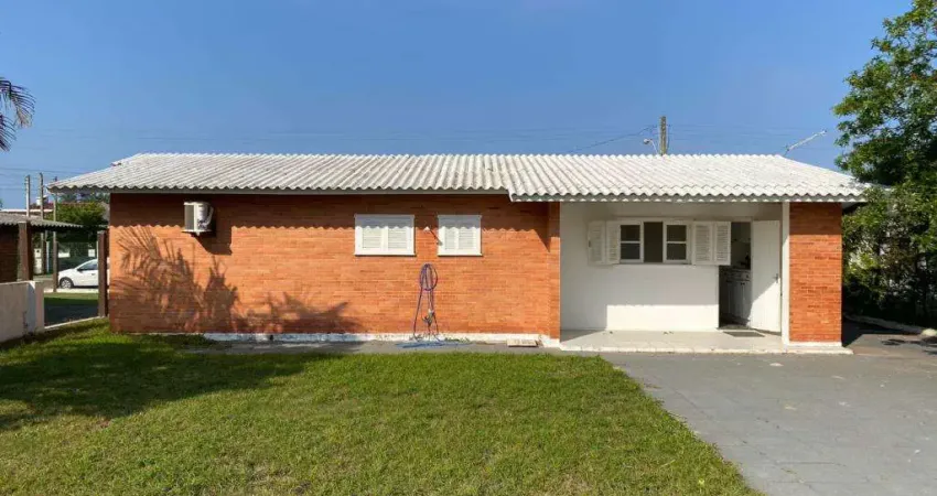 Casas e sobrados fora condomínio à venda no bairro atlantida com 159 m² de área privativa