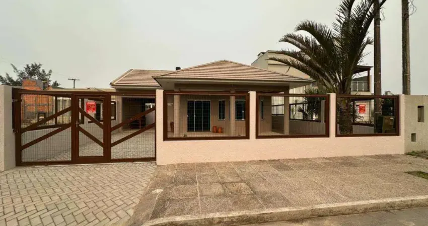 Casas e sobrados fora condomínio à venda no bairro atlântida sul