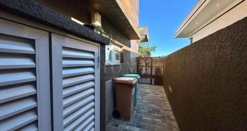 CASA MODERNA E CONFORTÁVEL À VENDA EM CONDOMÍNIO!