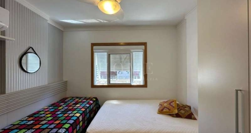 APARTAMENTO COM 2 DORMITÓRIOS, 1 SUÍTE, MOBILIADO!