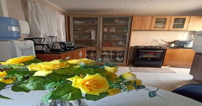 CASA COM 2 DORMITÓRIOS, ÓTIMA OPORTUNIDADE!