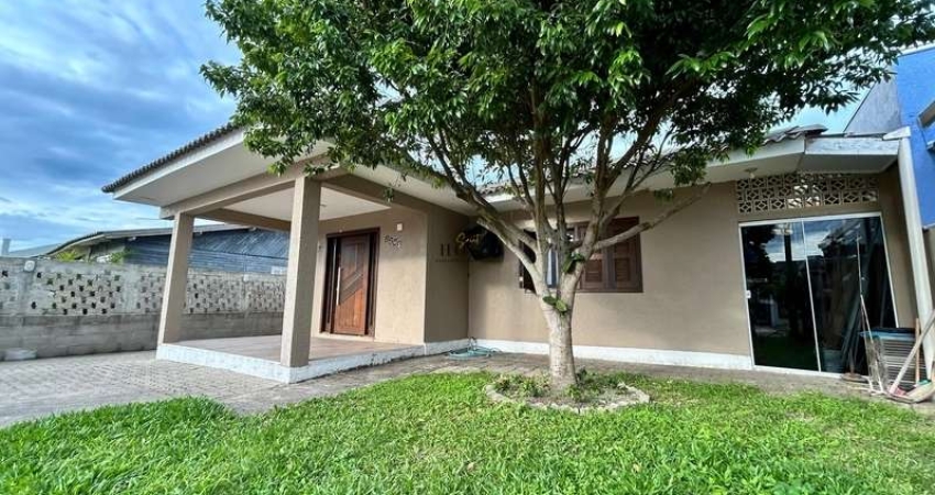 Casa à venda no centro de Imbé!
