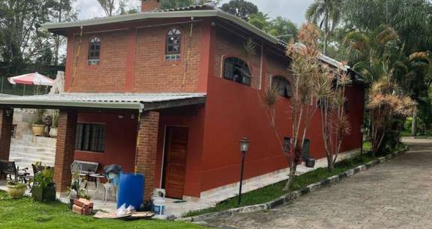 LINDA CHÁCARA COM ESCRITURA DE 6.000 M²/ CASA SEDE/ PISCINA À VENDA PORTEIRA FECHADA EM COTIA