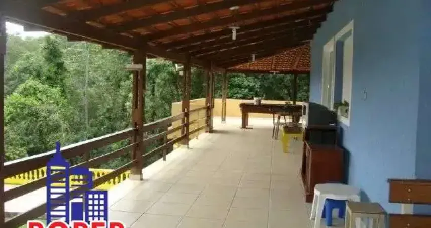 EXCELENTE CHÁCARA COM 2.500 M²/CASA SEDE/ ÁREA GOURMET/ PISCINA À VENDA EM SANTA ISABEL