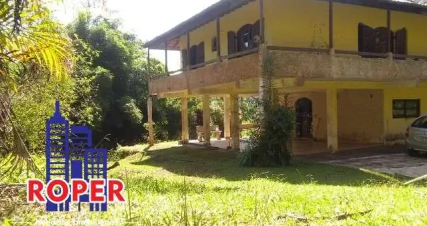 EXCELENTE SITIO COM 49.859 M² COM ESCRITURA/ TOPOGRAFIA PLAINA/NASCENTE E LAGO À VENDA EM MOGI DAS CRUZES.