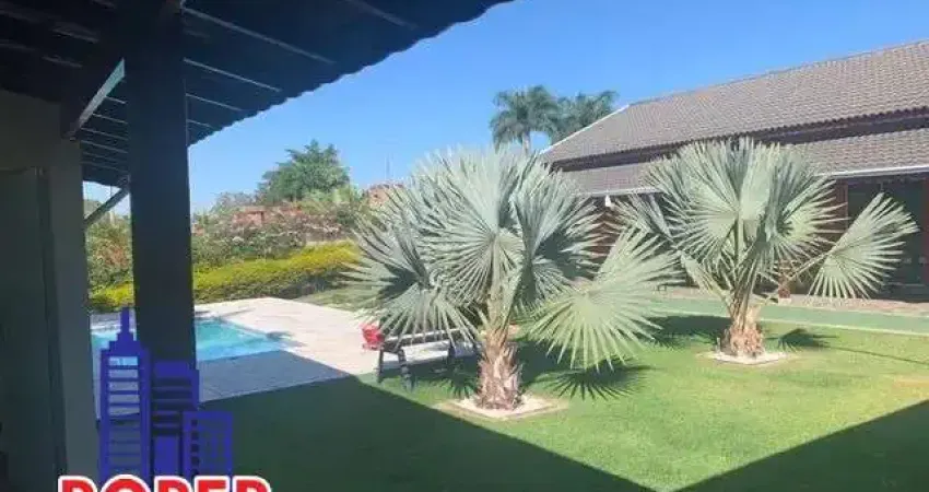 LINDA CHÁCARA COM 2.800 M²/CASA SEDE/ ÁREA GOURMET/PISCINA À VENDA EM CAMPO LIMPO PAULISTA