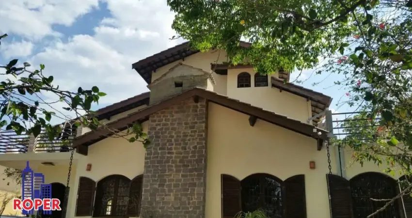 EXCELENTE CASA DE ALTO PADRÃO DE 490 M²/5 DORMITÓRIOS/3 VAGAS À VENDA EM ATIBAIA POR R$ 970.000,00