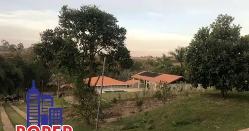 EXCELENTE CHÁCARA DE 5.000 M² COM CASA SEDE/PISCINA/ ÁREA GOURMET À VENDA  NO BAIRRO SANTA PAULA EM CAMPO LIMPO PAULISTA