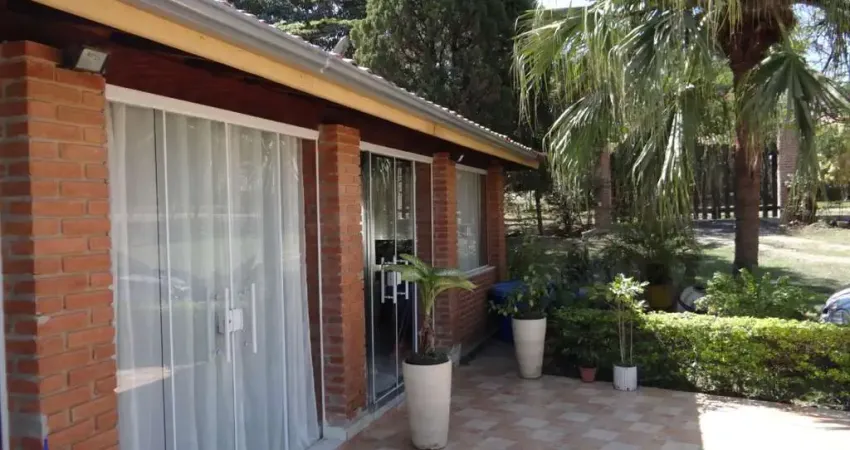 LINDA CHÁCARA COM ESCRITURA ACEITA FINANCIAMENTO DE 3.000 M²/ CASA SEDE/ PISCINA/ ÁREA GOURMET À VENDA EM INDAIATUBA