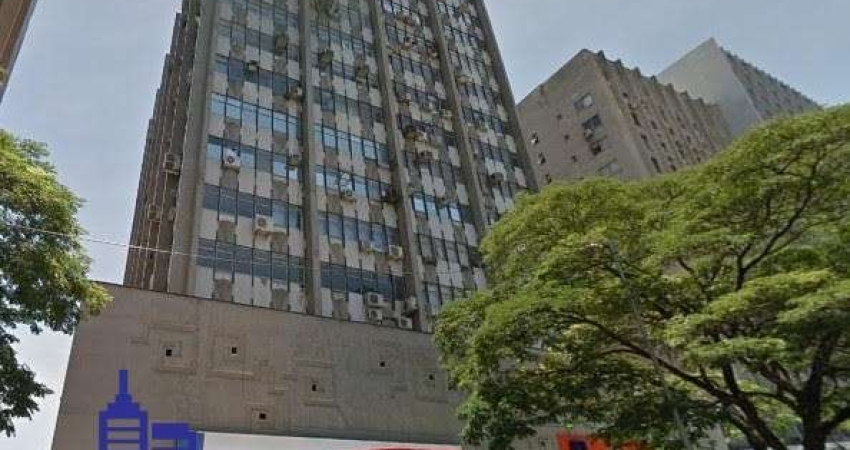 Vende-se meia laje comercial na Faria Lima (448m² + 150m² de varanda) - Ed. Novo São Paulo
