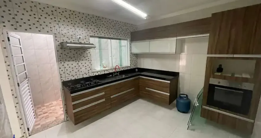 EXCELENTE SOBRADO DE CONDOMÍNIO COM 152 M²/3 DORMITÓRIOS/3 VAGAS/ESPAÇO GOURMET À VENDA NA CIDADE PATRIARCA
