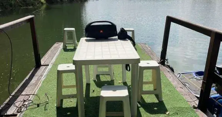 Linda chácara de 1780 m²/casa sede/piscina à venda pé na água em igaratá