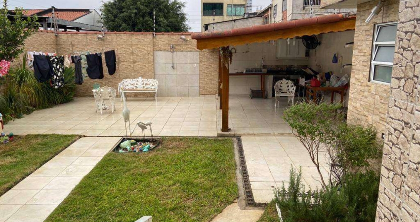 CASA 350M²/5 DORMS/4 VAGAS/ÁREA GOURMET P/ ALUGAR/VENDA NO JD INDEPENDÊNCIA
