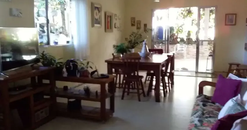 Chácara com escritura de 1.650 m°/casa/piscina à venda em jarinu