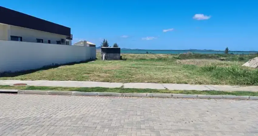 Terreno à venda no Monte Alto, Arraial do Cabo 