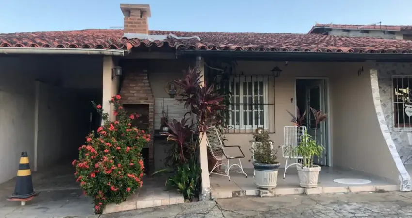 Casa em condomínio fechado com 2 quartos à venda no Viaduto, Araruama 