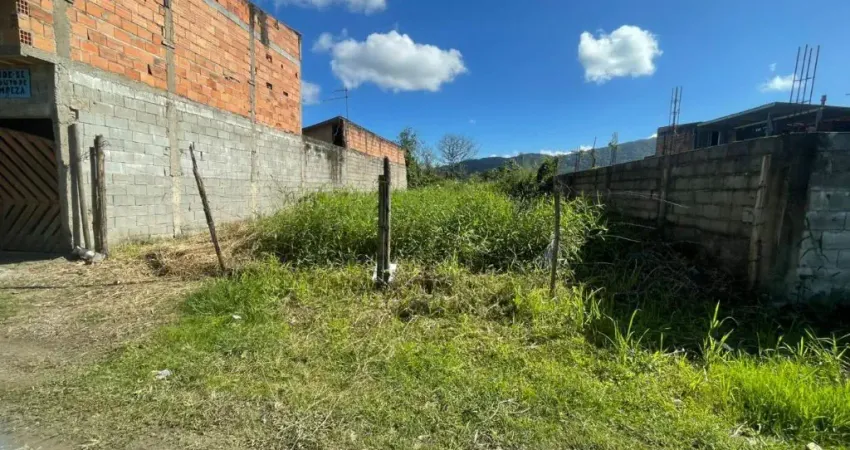 Terreno com escritura em Itanhaém.