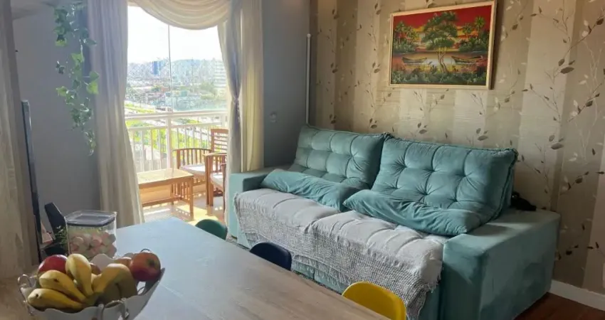 Apartamento com piscina e 2 quartos em Praia Grande.
