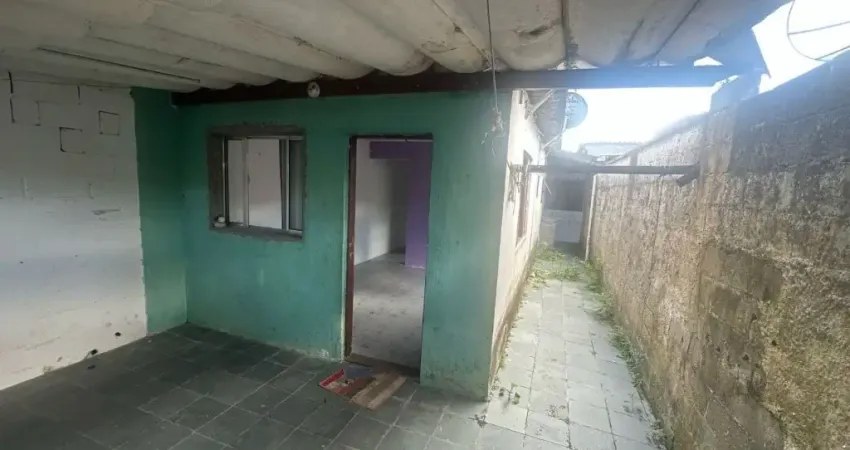 Casa com 2 quartos em Itanhaém.
