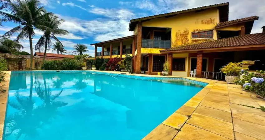 Casa à venda em Itanhaém - R$ 1.500.000,00.