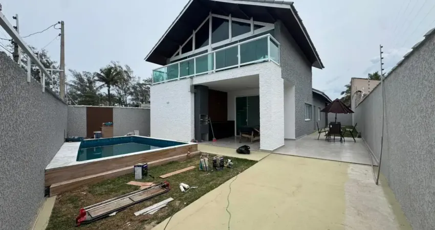 Casa frente mar com 3 quartos e piscina em itanhaém - r$ 850.000,00.