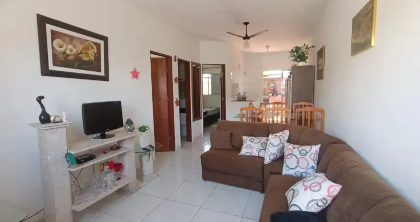 Casa em condomínio com 2 quartos e churrasqueira em itanhaém.