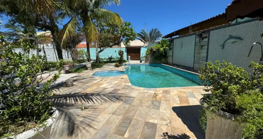 Casa com 4 quartos, piscina e área gourmet em peruíbe - r$ 1.000.000,00.