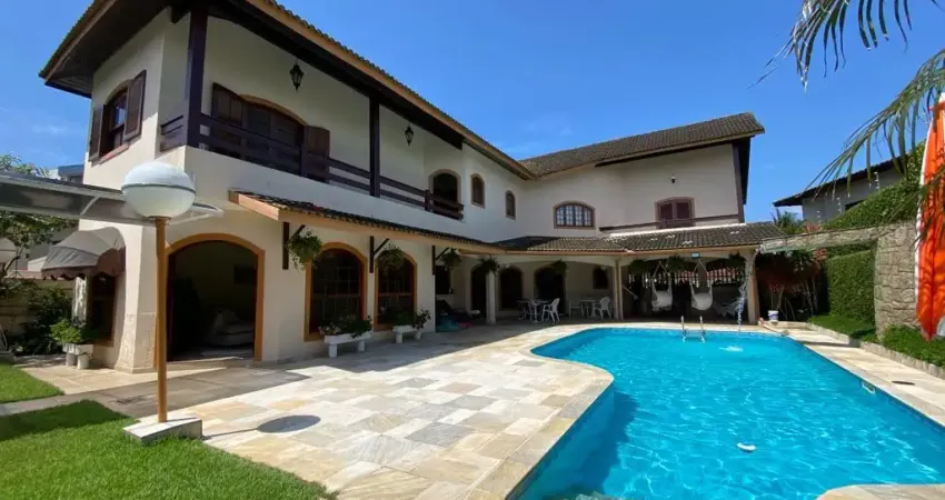 Casa com 7 quartos à venda na Praça Ângelo Guerra, 12205, Centro, Itanhaém