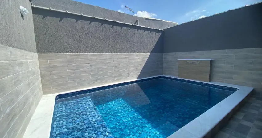 Casa na praia com piscina, 2 quartos e área gourmet em itanhaém - r$ 380.000,00.
