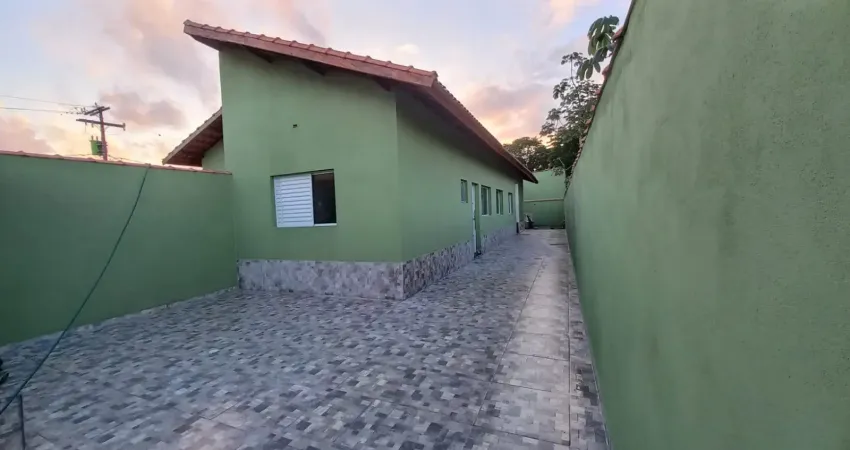 Casa com 2 quartos à venda na Praça Ângelo Guerra, 258, Jardim das Palmeiras, Itanhaém