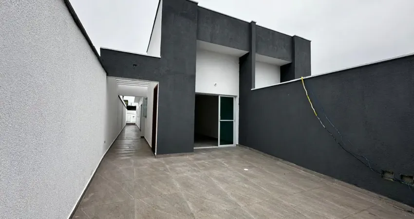 Casa com 2 quartos à venda na Praça Ângelo Guerra, 183, Jardim São Fernando, Itanhaém