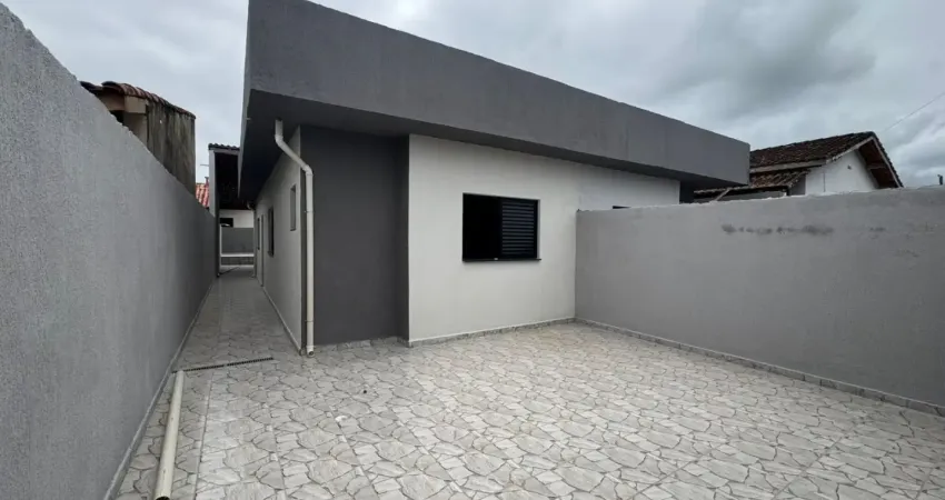 Casa com 2 quartos à venda na Praça Ângelo Guerra, 143, Jardim Grandesp, Itanhaém