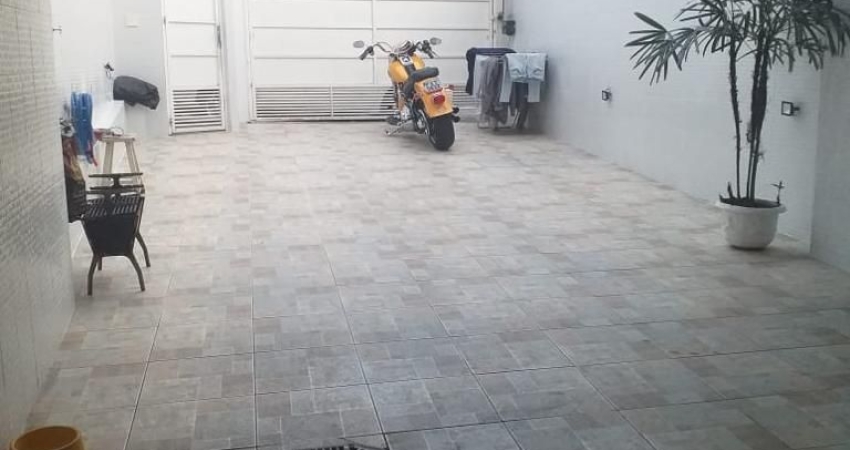 Sobrado Residencial na Vila Rosália em Guarulhos/SP à Venda com 4 Suítes, 4 Vagas, Portão Automático - Aconchego e Elegância em 157m² de Área Construída