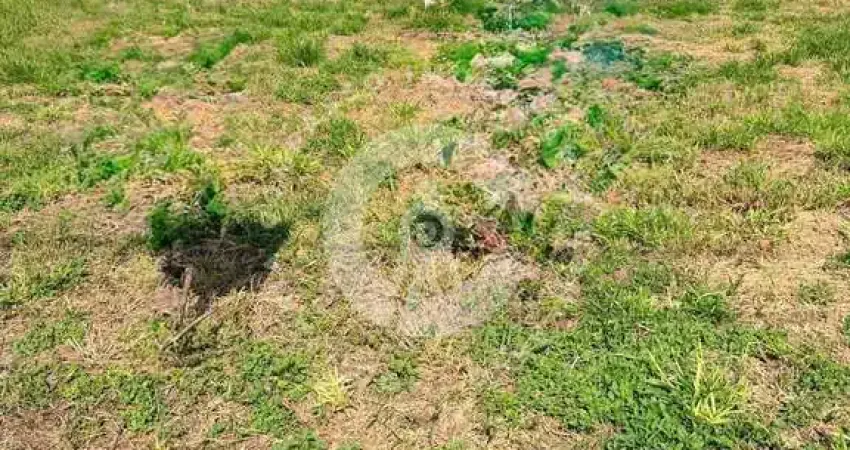 Terreno plano de 429 m no Jardim Ipê, ideal para construir ou investir, em região valorizada.