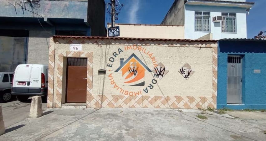 Casa em condomínio fechado com 1 quarto para alugar na Rua João Torquato, 96, Bonsucesso, Rio de Janeiro
