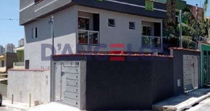 Imperdível Sobrado de 2 quartos na Vila Formosa, São Paulo-SP: 2 suítes, sala, 2 banheiros, 2 vagas, 105 m². Confira!