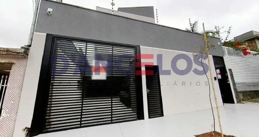 Sobrado de luxo em condomínio na Água Rasa: 3 quartos, 3 suítes, 2 salas, 3 banheiros, 2 vagas - 165 m² em SP.