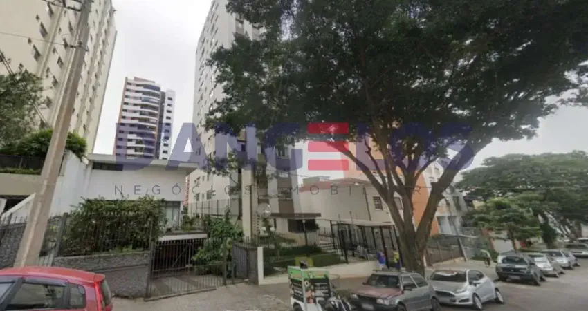 Apartamento à venda em Perdizes, São Paulo-SP: 2 quartos, 2 salas, 1 banheiro, 1 vaga de garagem e 82m² de área.
