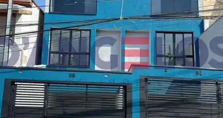 Lindo Sobrado à venda em São Paulo-SP na Vila Alpina: 3 quartos, 1 suíte, 2 salas, 3 banheiros, 2 vagas de garagem!