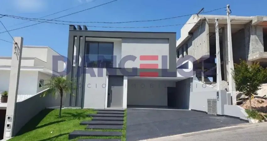 Luxuoso sobrado de alto padrão no Residencial Real Park, Arujá-SP: 4 quartos, 4 suítes, 2 salas, 5 banheiros, 2 vagas, 300 m².