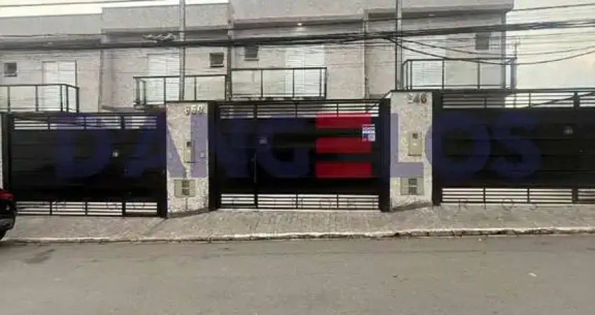 Sobrado à venda em São Paulo-SP, 2 quartos, 1 sala, 3 banheiros, 2 vagas, 105m² no Metrô Artur Alvim. Confira!