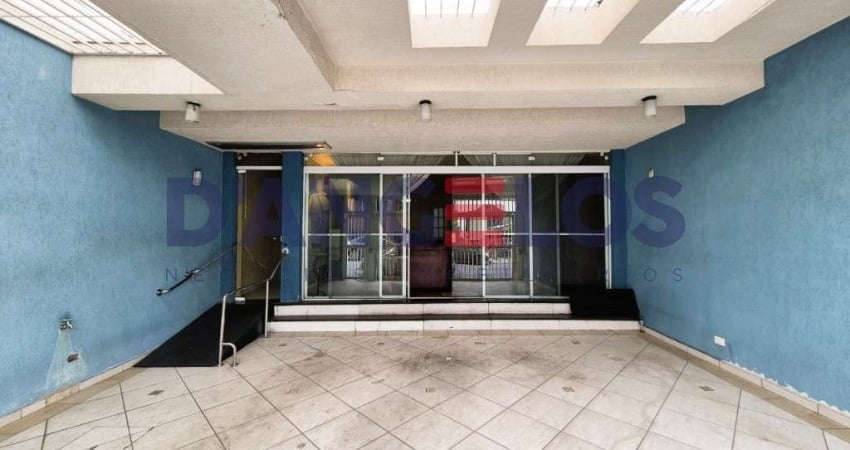Sobrado à Venda no Tatuapé, São Paulo-SP: 3 Quartos, 1 Suíte, 2 Salas, 4 Banheiros, 2 Vagas, 250m² de Área!