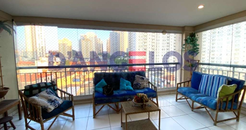 Apartamento à venda no Tatuapé, São Paulo-SP: 3 quartos, 3 suítes, 1 sala, 3 banheiros, 2 vagas de garagem, 97m² de área.
