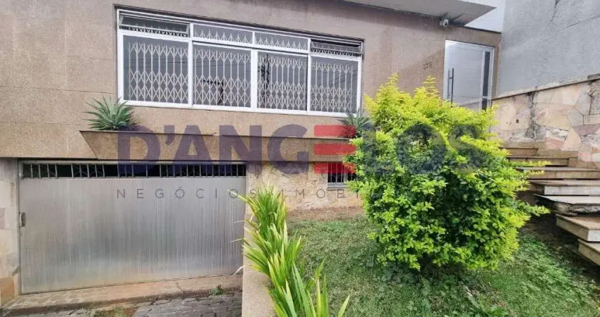 Casa para locação na penha de frança: 4 quartos, 2 suítes, 1 sala, 5 banheiros, 4 vagas de garagem e 300m² de área.