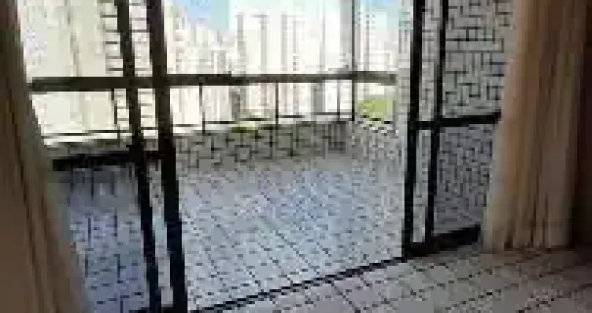 Edf. Tauros - Apartamento no Bairro do Parnamirim com 226m², 4 quartos sendo 2 suítes por R$ 1.300.000,00.