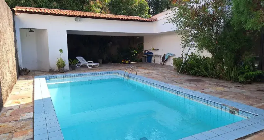 OPORTUNIDADE no Poço da Panela! Ótima Casa com 433m² com 3 quartos sendo 1 suíte com piscina por R$ 1.700.000,00.