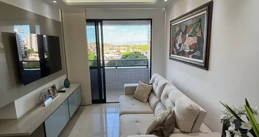 Lindo apartamento no Edf. Trindade Family Class com 2 quartos sendo 1 suíte com closet  com 63m² por R$ 490MIL.
